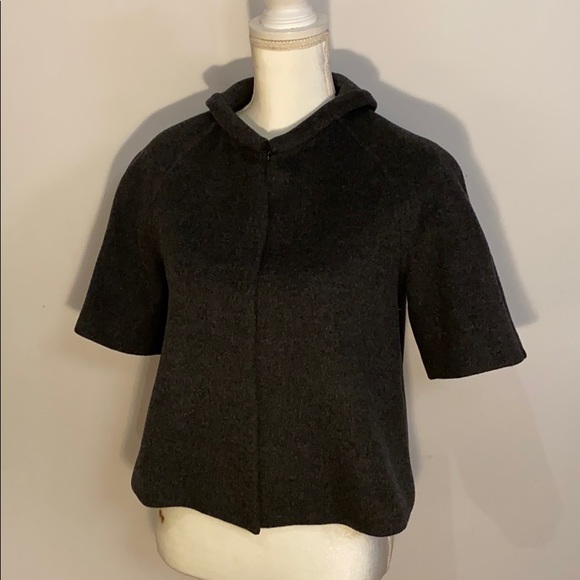 Cropped charcoal gray short sleeved jacket - Picture 8 of 9